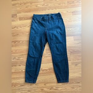 Judy Blue Dark Blue Skinny Jeans Cropped at ankle